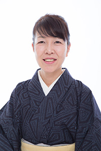 �R�������